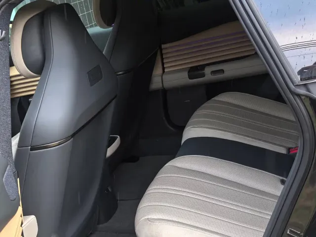 Audi E5 Sportback — Фото автомобиля 10