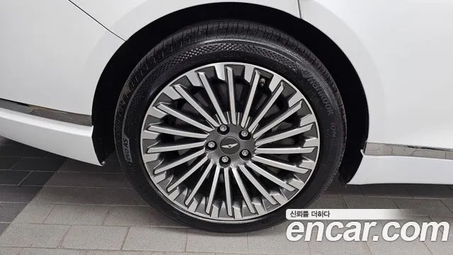 Genesis G80 Electrified G80 (RG3) — Фото автомобиля 4