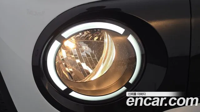 Hyundai Casper Electric — Фото автомобиля 7