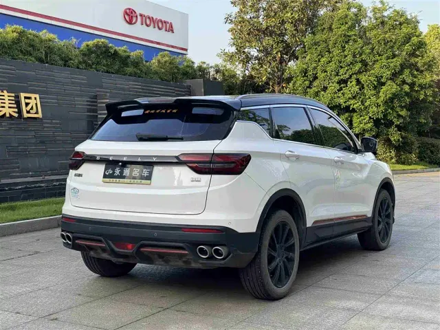 Geely Binyue — Фото автомобиля 10