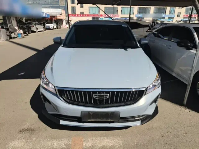 Geely Emgrand — Фото автомобиля 2