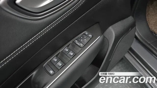 Renault Korea SM6 New — Фото автомобиля 21