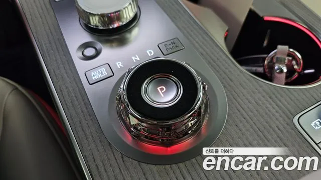 Genesis GV80 — Фото автомобиля 12