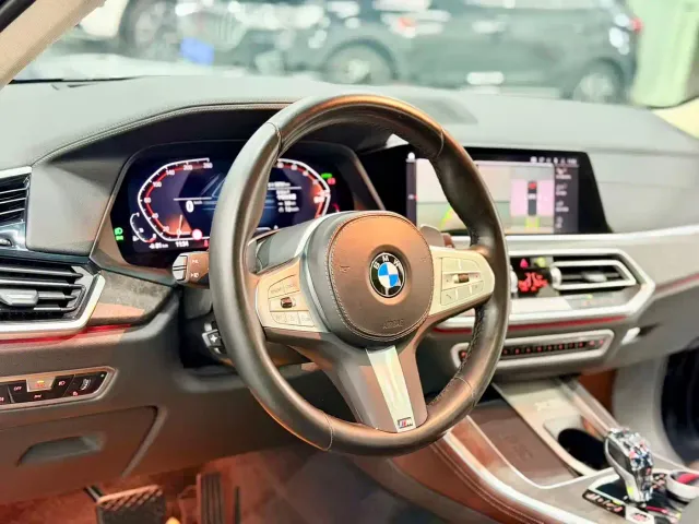 BMW X5 — Фото автомобиля 6