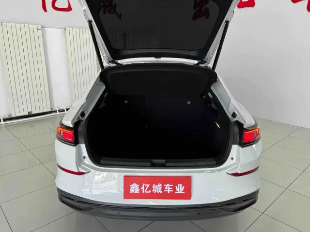 Volkswagen Lamando 2023 Lamando L 280TSI DSG Cool Edition — Фото автомобиля 19