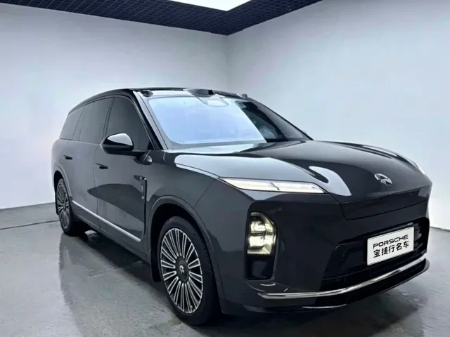 Nio ES8 — Фото автомобиля 2
