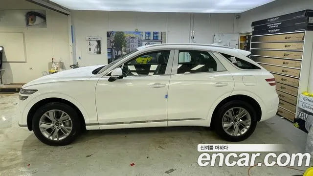 Genesis GV70 — Фото автомобиля 4