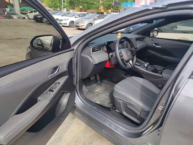 BYD Qin PLUS — Фото автомобиля 15