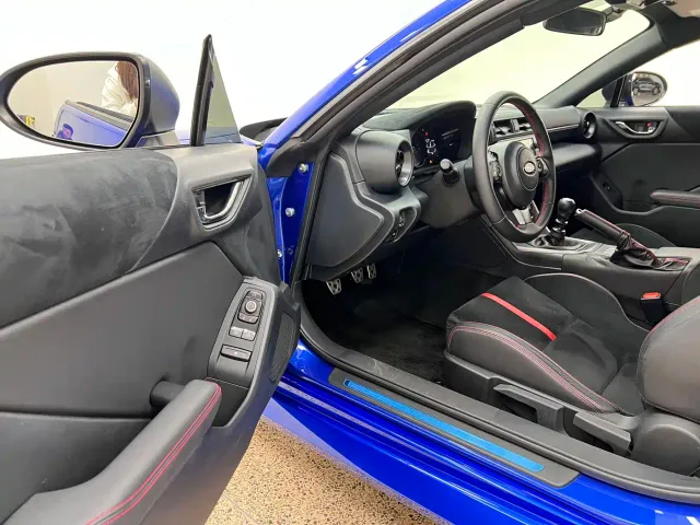 Subaru BRZ — Фото автомобиля 11