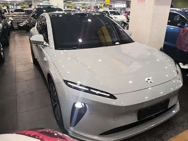 NIO NIO ET5 2022 75kWh — Фото автомобиля 3