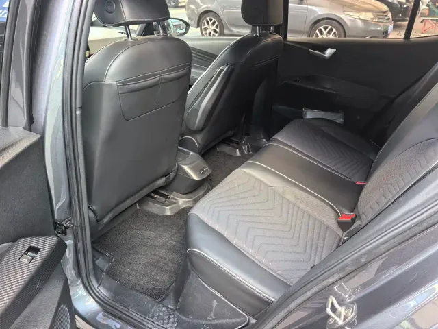 Volkswagen ID.3 — Фото автомобиля 10