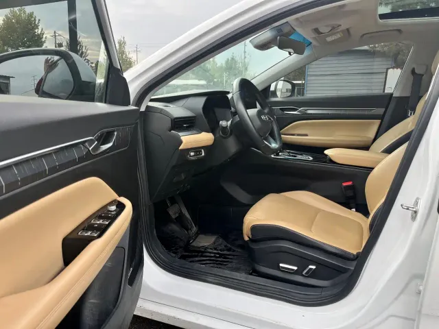 Geely Emgrand L — Фото автомобиля 5