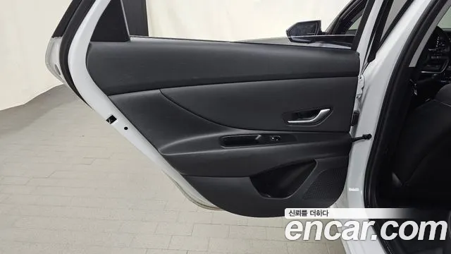 Hyundai Avante CN7 — Фото автомобиля 14