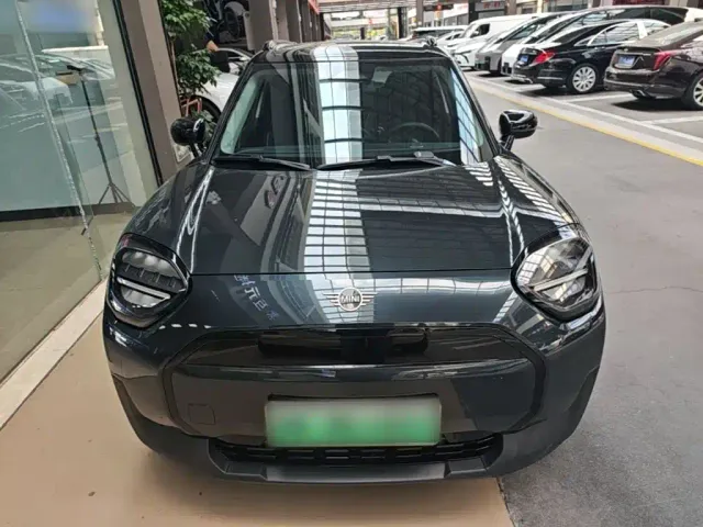MINI Electric MINI ACEMAN — Фото автомобиля 2