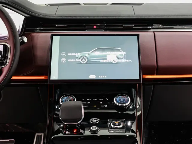 Land Rover Range Rover Sport — Фото автомобиля 16