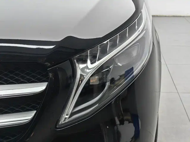 Mercedes-Benz V-Class — Фото автомобиля 7
