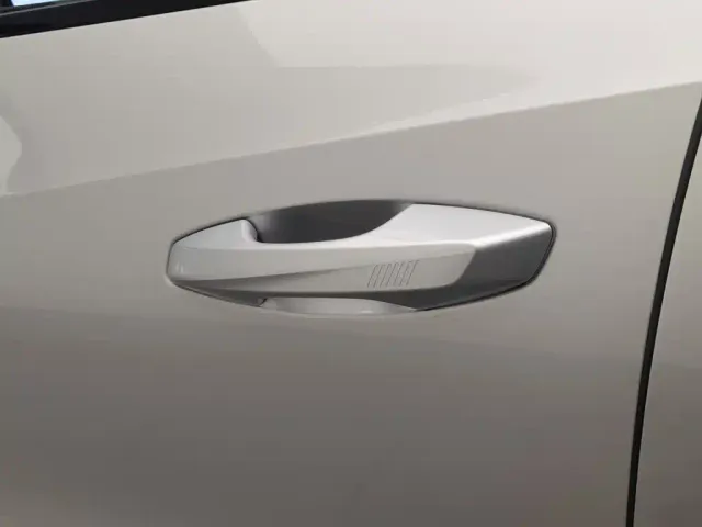 Geely Boyue L — Фото автомобиля 18