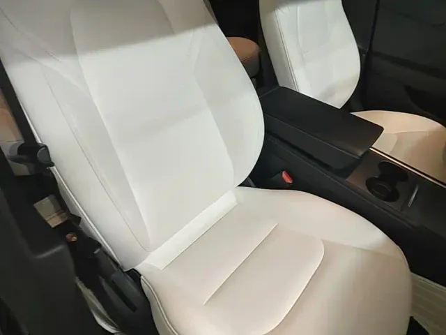 Tesla Model 3 — Фото автомобиля 18