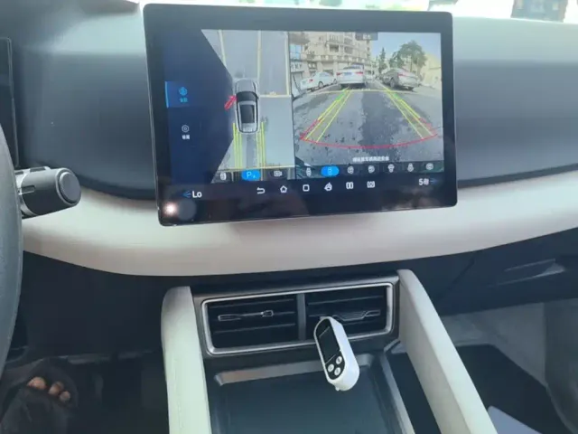 BYD Yuan UP 2025 Smart Drive Edition 401KM Vitality Version — Фото автомобиля 12