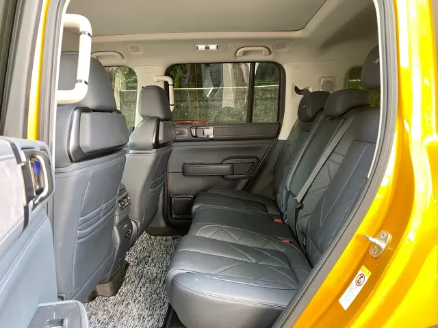 BYD FangChengBao Leopard 5 — Фото автомобиля 5