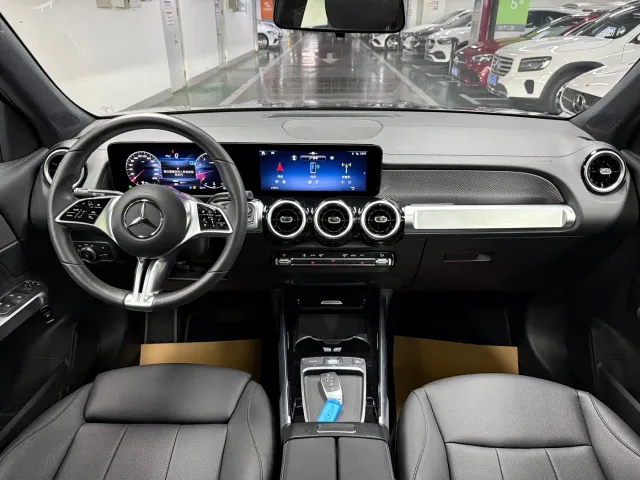 Mercedes-Benz GLB-Class — Фото автомобиля 10