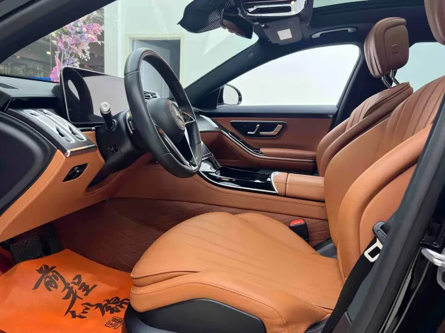 Mercedes-Benz S-Class — Фото автомобиля 10