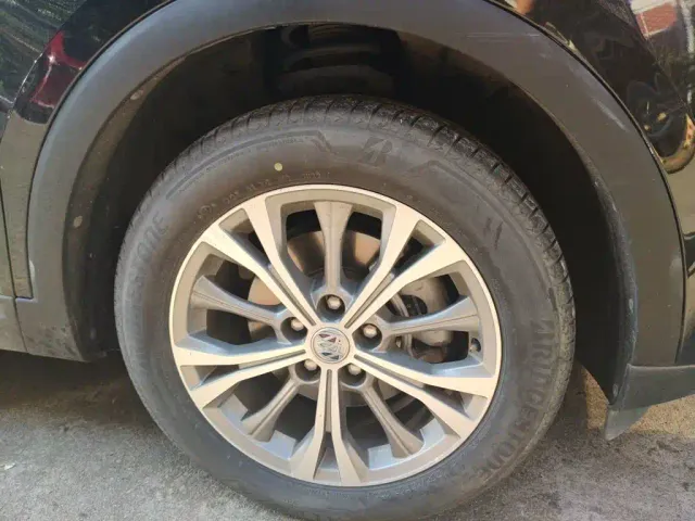 Buick Envision Plus — Фото автомобиля 8