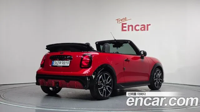 Mini Cooper Convertible — Фото автомобиля 2