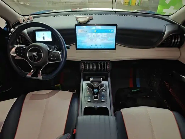 BYD Yuan PLUS — Фото автомобиля 9
