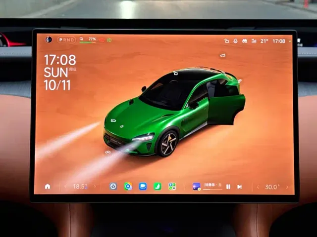 Xiaomi YU7 — Фото автомобиля 13