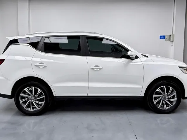 Geely Vision X6 — Фото автомобиля 16