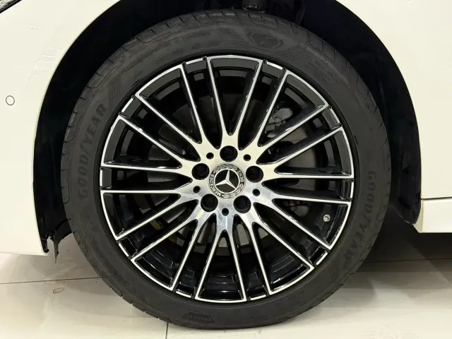 Mercedes-Benz C-Class — Фото автомобиля 7