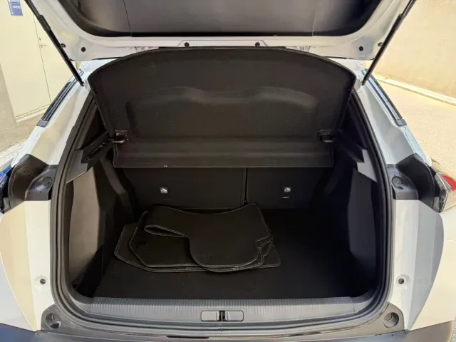 Peugeot 2008 — Фото автомобиля 21