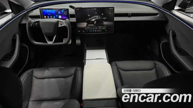Tesla Model 3 — Фото автомобиля 7