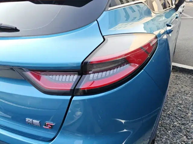 Geely Emgrand S — Фото автомобиля 7