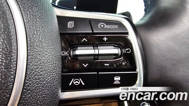 Kia Carnival Generation 4 — Фото автомобиля 24