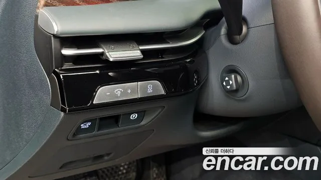 Genesis G80 Бензин 2.5 турбо AWD — Фото автомобиля 16