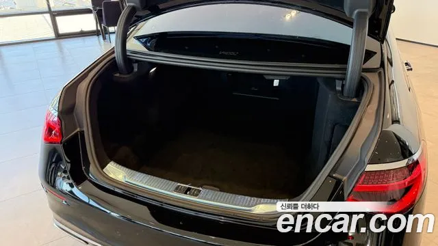 Mercedes-Benz S-Class W223 — Фото автомобиля 10