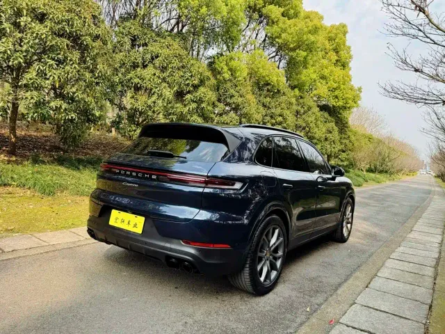 Porsche Cayenne — Фото автомобиля 5