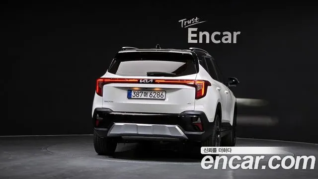 Kia Seltos New — Фото автомобиля 4