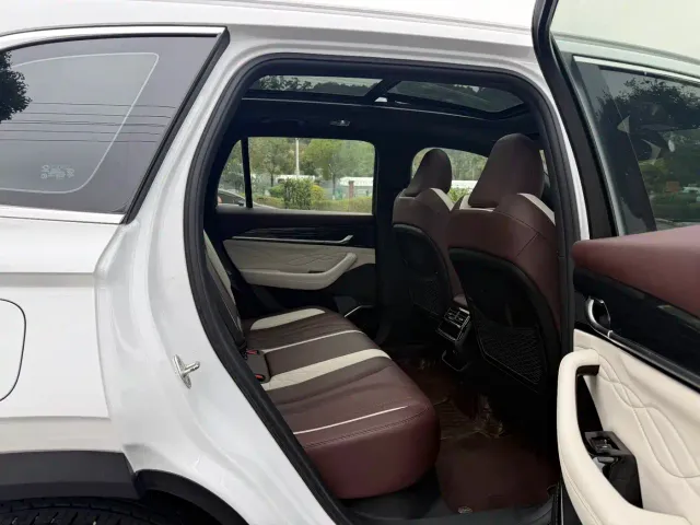Geely Xingyue L — Фото автомобиля 9