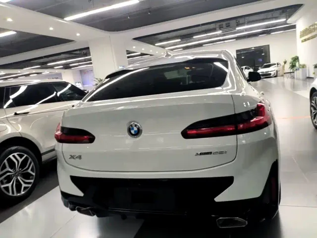 BMW X4 — Фото автомобиля 5