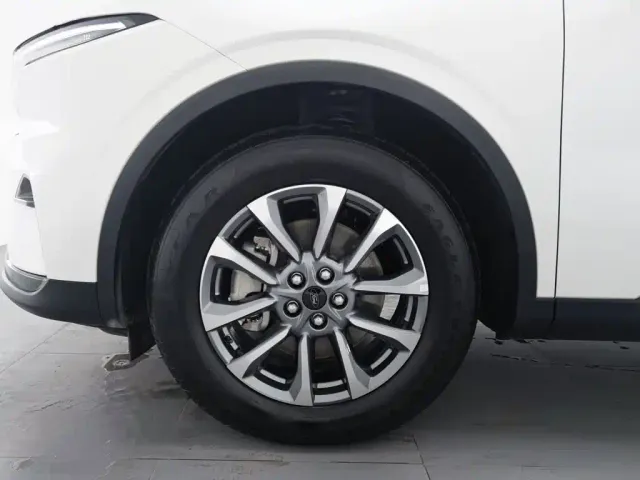 Ford Edge — Фото автомобиля 17