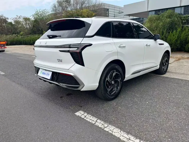 Hongqi HS3 — Фото автомобиля 4