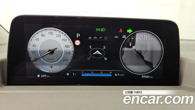 Hyundai Staria Staria 4WD Lounge 9 мест — Фото автомобиля 8