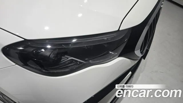 Mercedes-Benz E-Class — Фото автомобиля 5