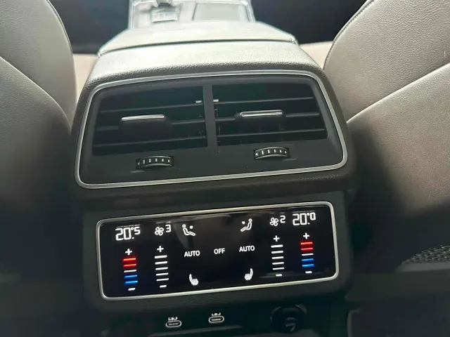 Audi A7L — Фото автомобиля 9