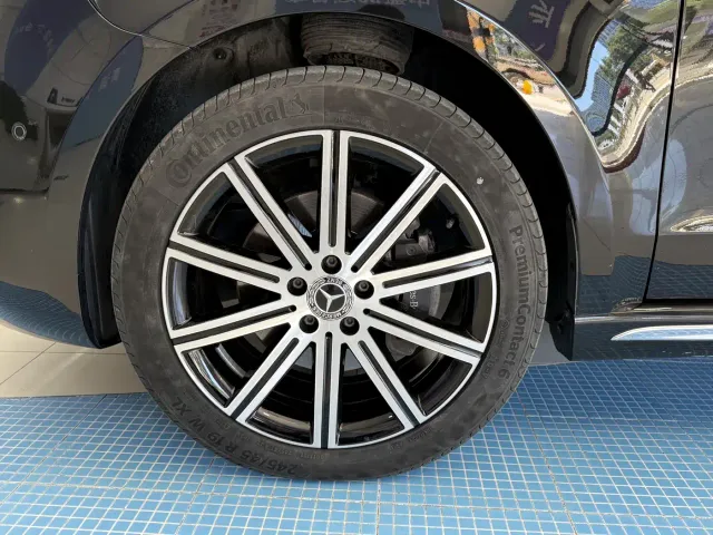 Mercedes-Benz V-Class — Фото автомобиля 9