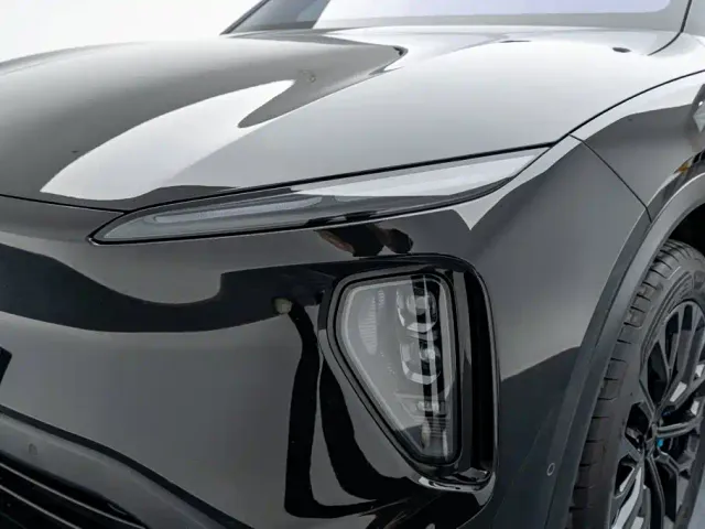 Nio ES6 — Фото автомобиля 24
