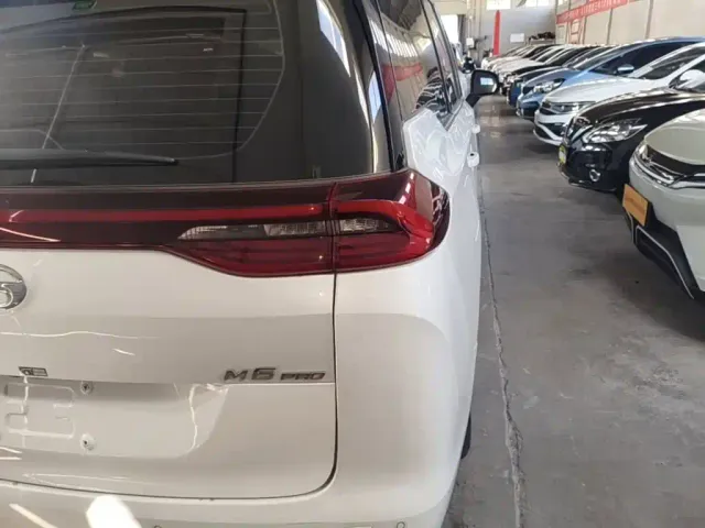 GAC Trumpchi M6 — Фото автомобиля 7